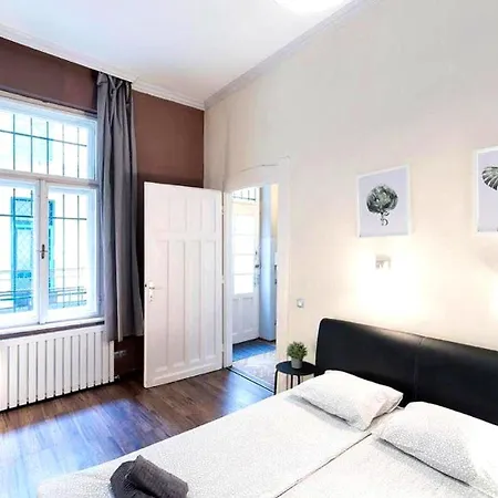 Vaci Street Apartments - Best Location In Budapest, Steps From The Danube Exterior photo