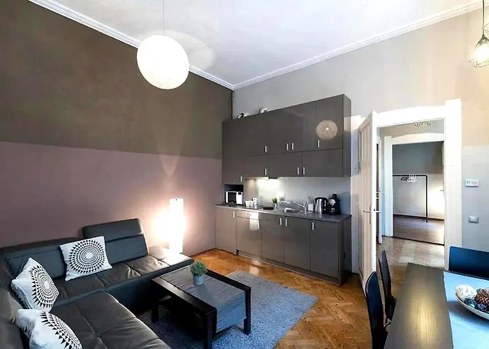 Vaci Street Apartments - Best Location In Budapest, Steps From The Danube