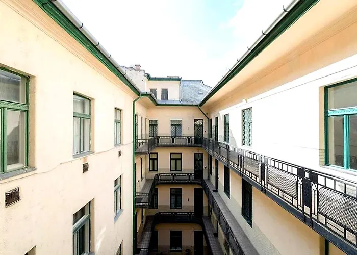 Vaci Street Apartments - Best Location In Budapest, Steps From The Danube